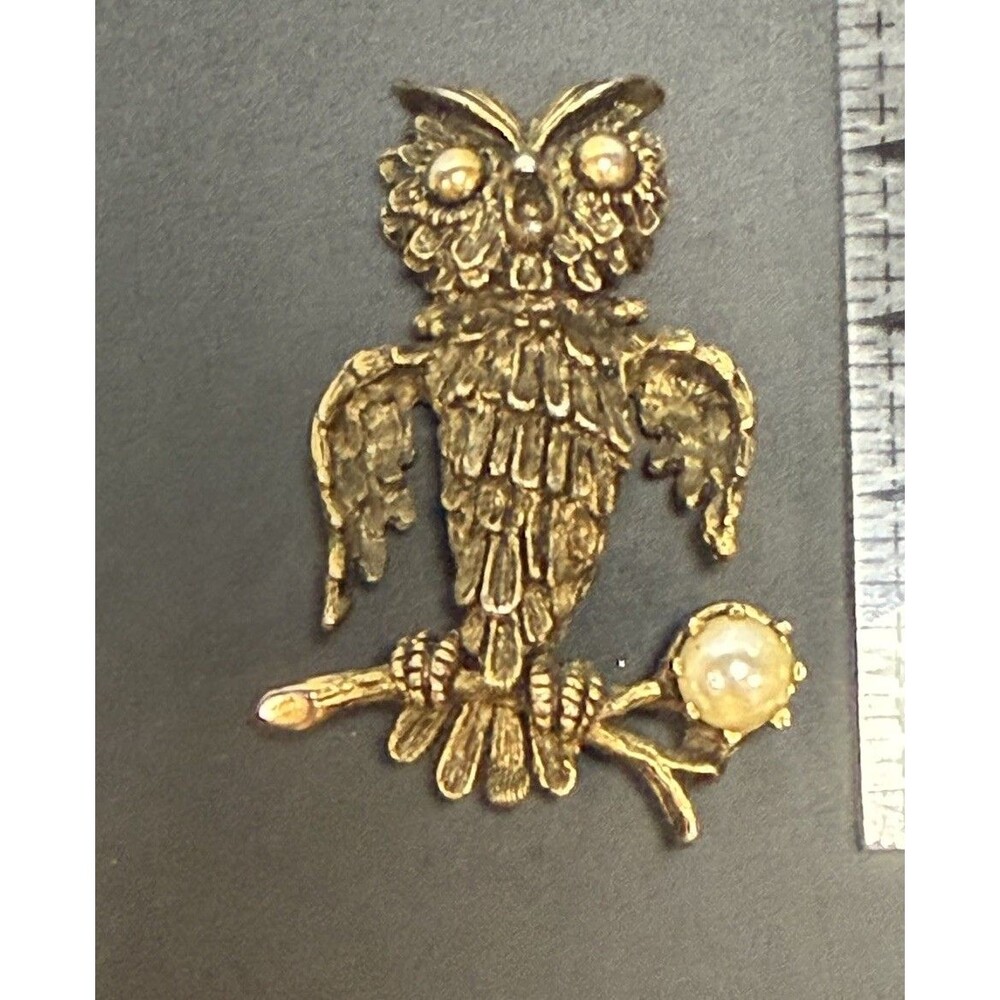Owl brooch pin Gold Tone Metal owl on branch